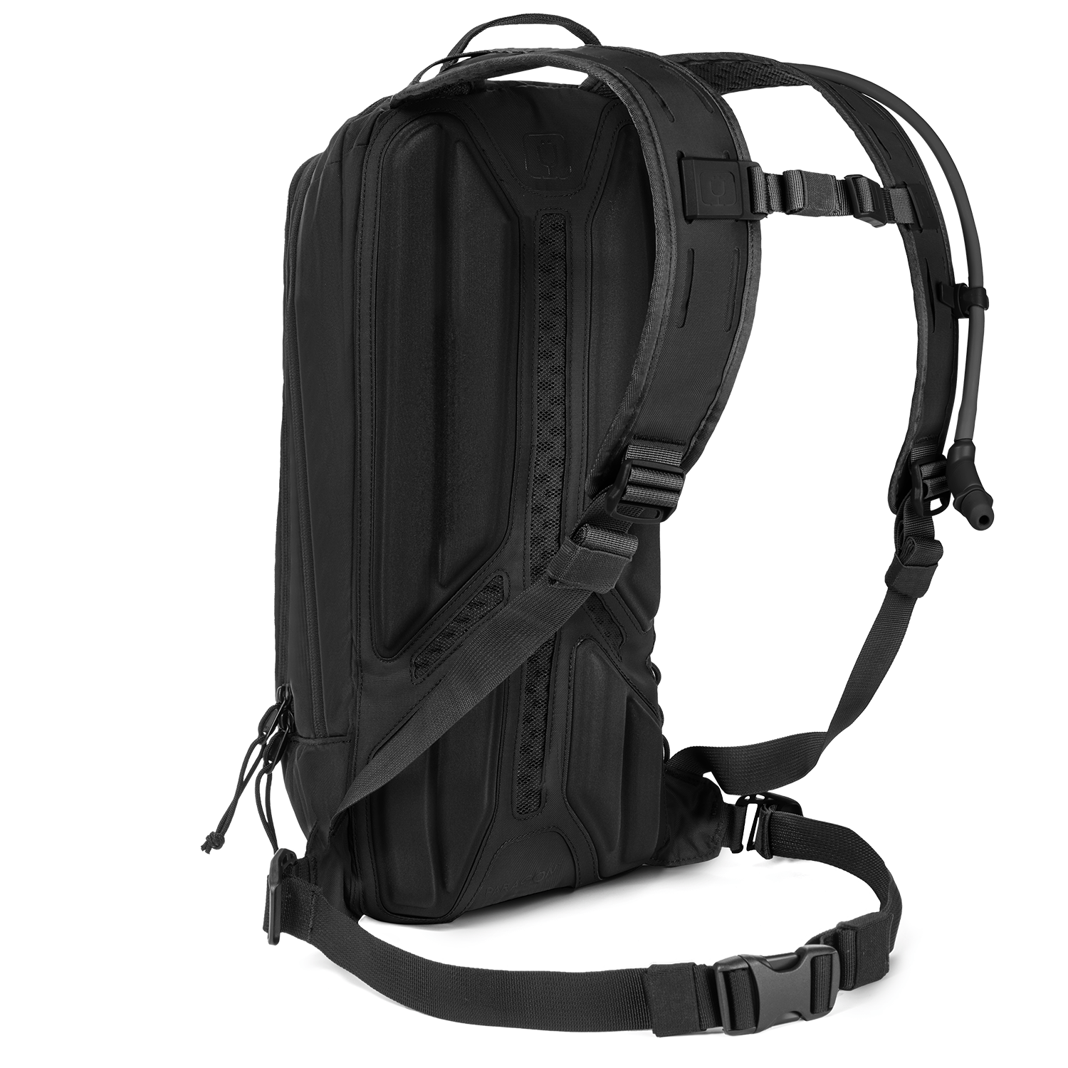 paragon-hydration-pack-l8 Paragon_Black_Quarter.png