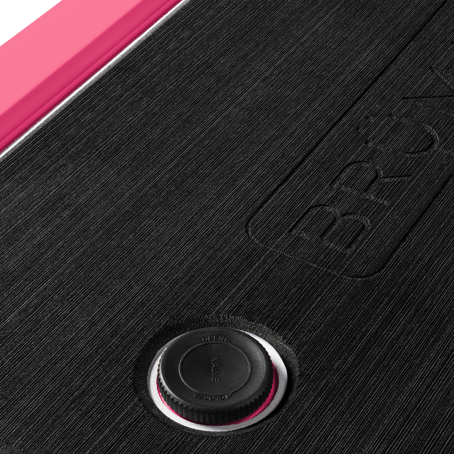 brutank-i4 brutank-55qt-neonpink-vent.png